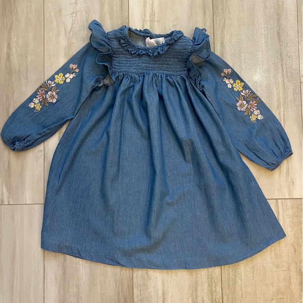 Bonnie Jean Cotton Chambray Long Sleeve Smocked Dress with Embroidery, girls 5